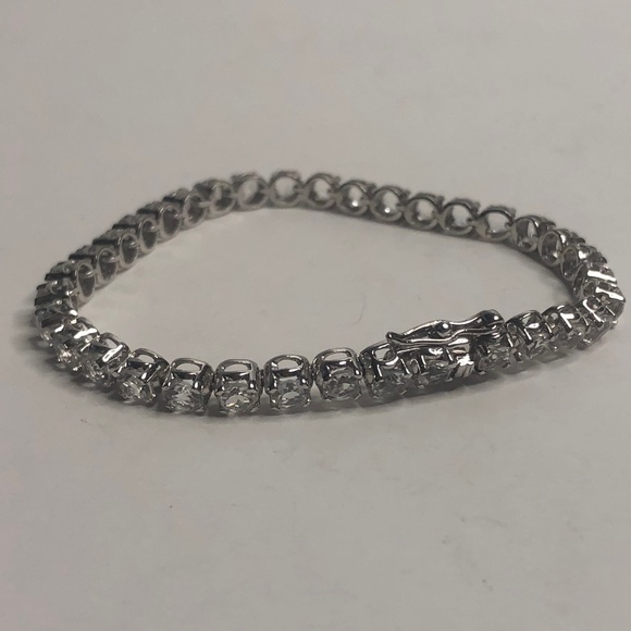 FADI Sterling Silver Crystal Tennis Bracelet - Picture 1 of 11